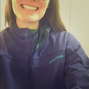 Patagonia windproof jacket!